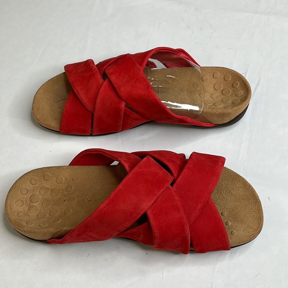 Vionic Women's Juno Slide Sandal Cherry